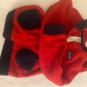 Patagonia red fleece with the cutest pockets and hood